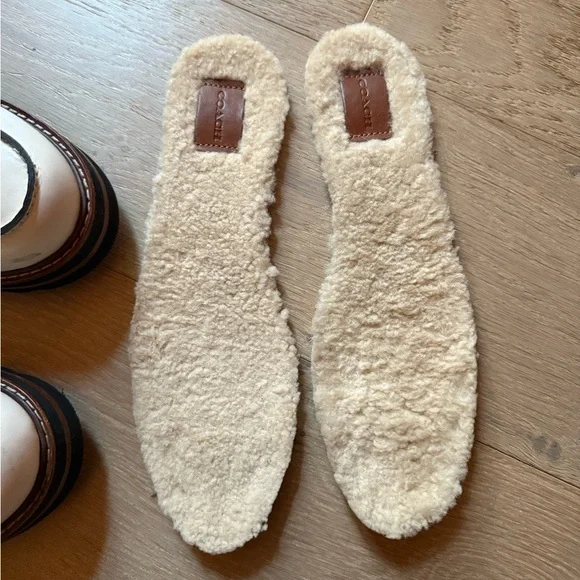 Gucci Cream Studded Men's Loafers - Picture 6 of 7